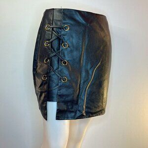 BOOHOO Women's Sofia Lace Up Side Leather Look Mini Skirt - US Size 4 - NWT